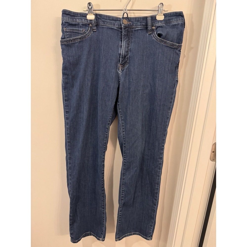 34 Heritage‎ Charisma Comfort Rise Blue Denim Classic Jeans Men's Size 40 x 32